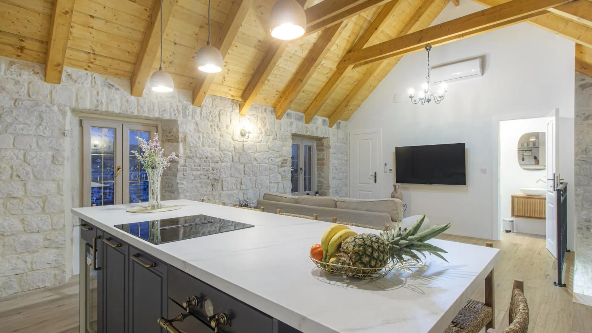 Casa de Férias Stone House Trogir Vila